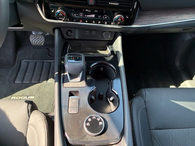 Certified 2025 Nissan Rogue SV w/ Rock Creek Premium Package AWD/4WD image 17