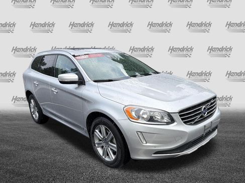 Used 2017 Volvo XC60 T5 Inscription w/ Preferred Option Package FWD image 2