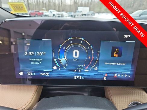 Used 2026 Chevrolet Equinox ACTIV w/ Convenience Package III image 12