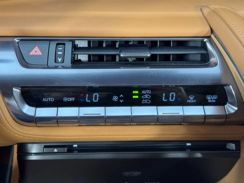 Used 2022 Lexus LC 500 Coupe image 31