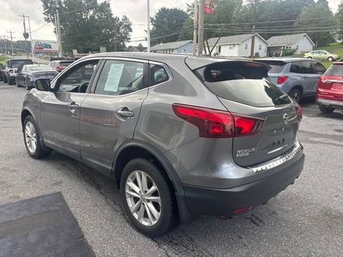 Used 2018 Nissan Rogue Sport S w/ S Appearance Package AWD/4WD image 4
