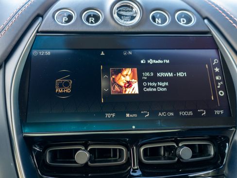 Used 2022 Aston Martin DBX image 20