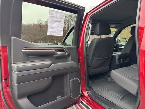 Used 2023 Chevrolet Silverado 1500 LT w/ Z71 Off-Road Package AWD/4WD image 21