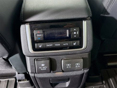 Used 2022 Subaru Ascent Touring image 27