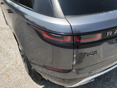 Used 2018 Land Rover Range Rover Velar R-Dynamic SE image 30