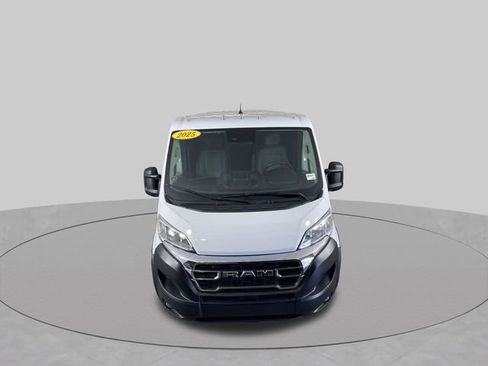 Used 2025 RAM ProMaster 2500 w/ U-Haul Equipment Group FWD image 42