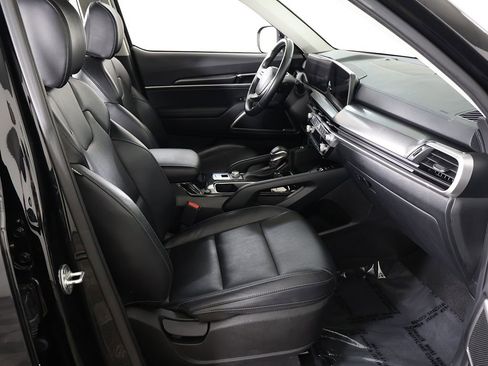 Used 2023 Kia Telluride S AWD/4WD image 30