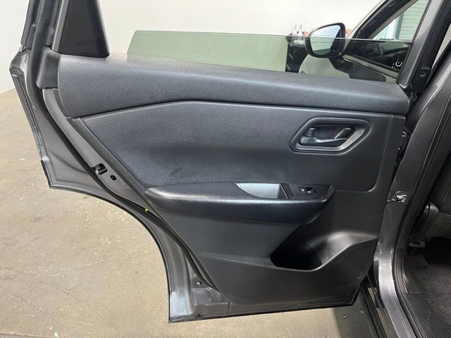 Used 2024 Nissan Rogue S AWD/4WD image 20