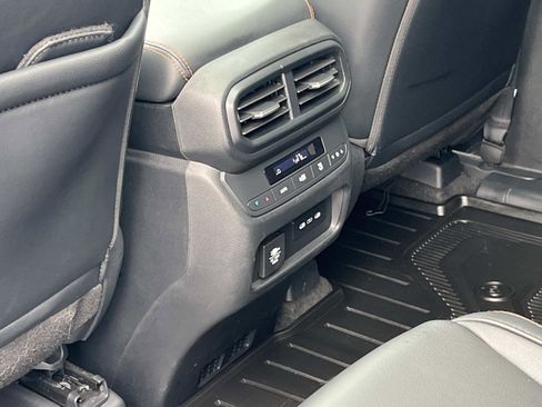 Certified 2025 Honda Pilot TrailSport image 25