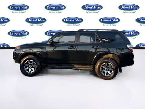 Used 2022 Toyota 4Runner TRD Off-Road image 4