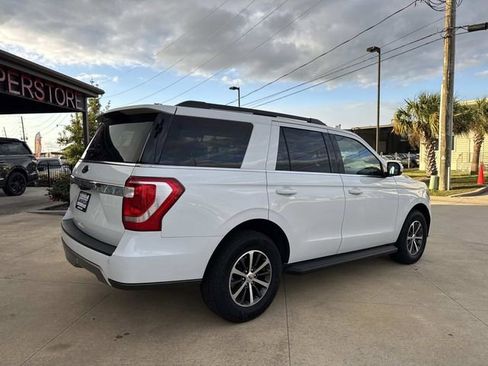 Certified 2021 Ford Expedition XLT image 8