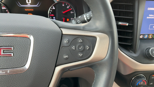 Used 2023 GMC Acadia Denali w/ Denali Technology Package AWD/4WD image 13
