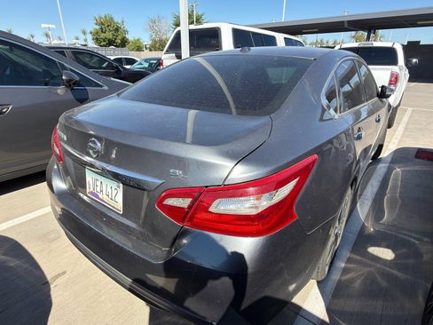 Used 2018 Nissan Altima 2.5 SL FWD image 5