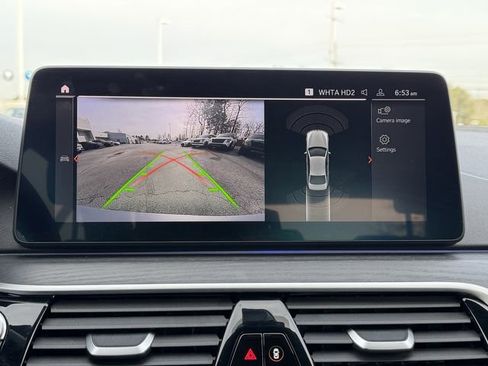 Used 2023 BMW 530i image 6