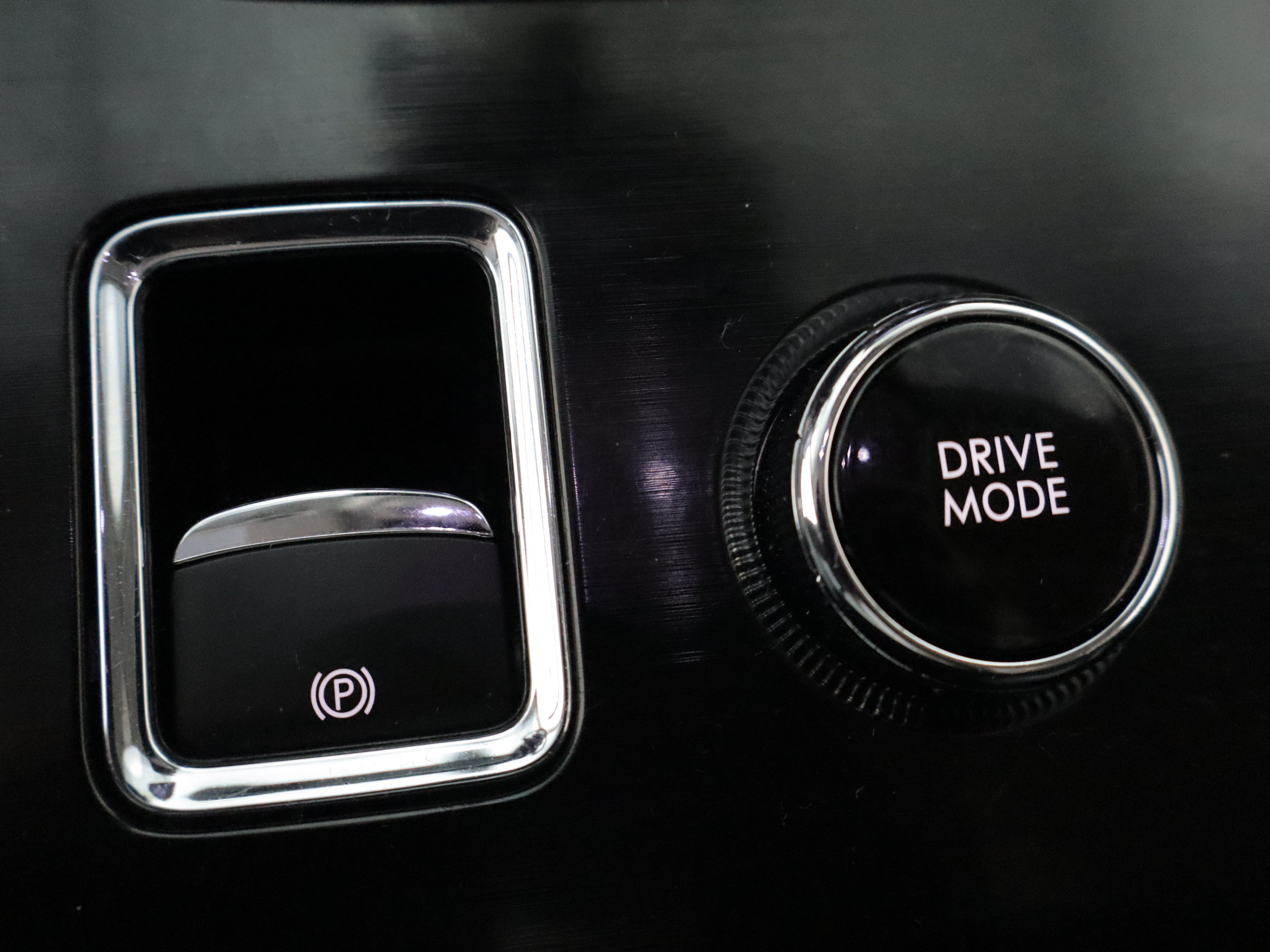 Used 2023 Lincoln Aviator AWD w/ Premium Package image 18