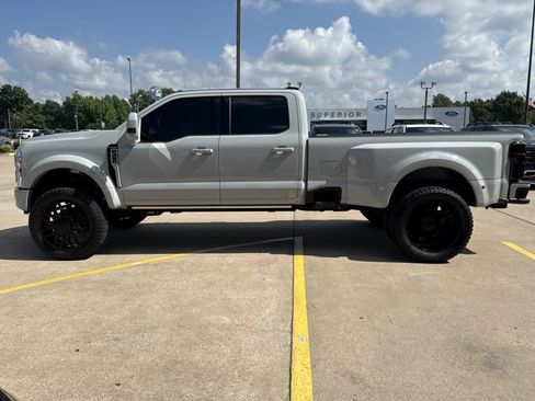 Used 2025 Ford F450 Platinum AWD/4WD image 11