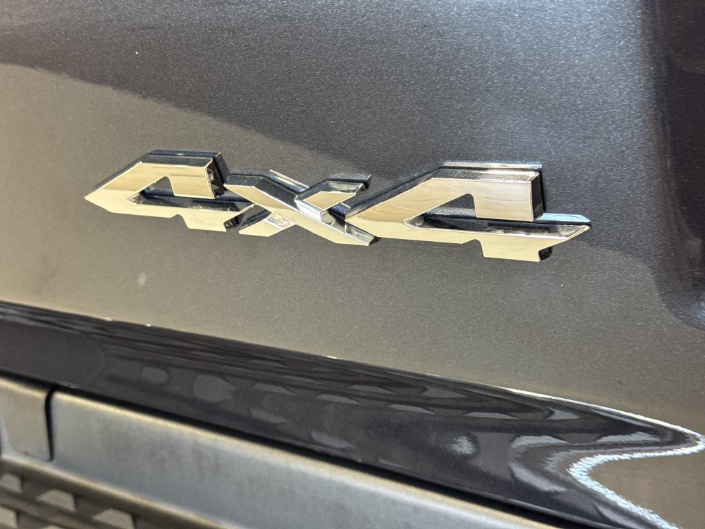 Used 2022 RAM 1500 Big Horn AWD/4WD image 32