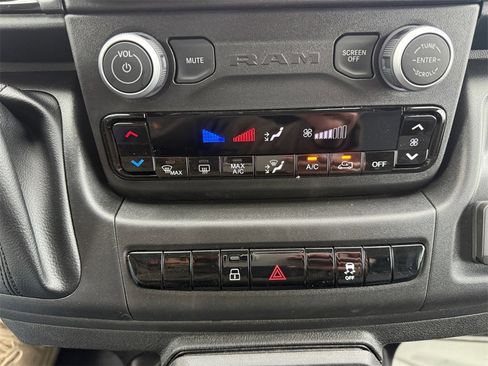 New 2026 RAM ProMaster 3500 w/ Premium Convenience Group image 29