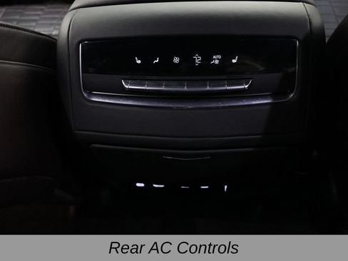 Used 2024 Cadillac Escalade ESV V w/ Heavy-Duty Trailer Package AWD/4WD image 44