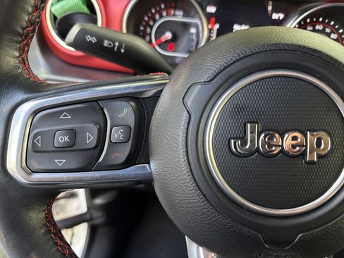 Used 2022 Jeep Wrangler Unlimited Rubicon w/ LED Lighting Group image 28