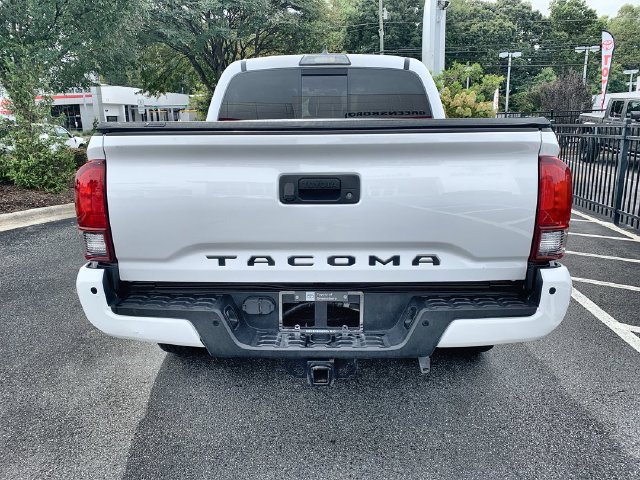 Certified 2019 Toyota Tacoma TRD Off-Road AWD/4WD image 7