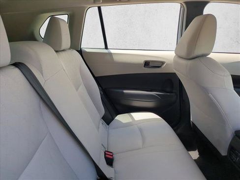 Certified 2025 Toyota Corolla Cross LE FWD image 19