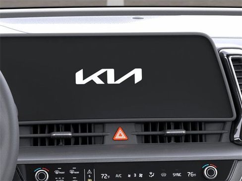 Certified 2025 Kia Sportage EX image 20