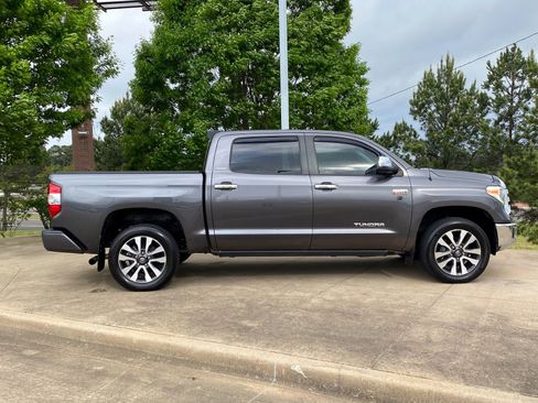 Used 2018 Toyota Tundra Limited w/ Limited Premium Package image 7