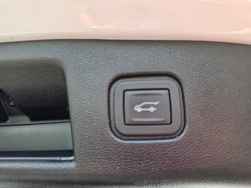 Used 2024 Chevrolet Blazer EV RS AWD/4WD image 47