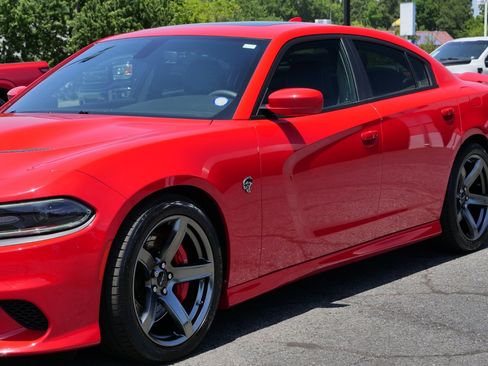 Used 2018 Dodge Charger SRT Hellcat RWD image 51