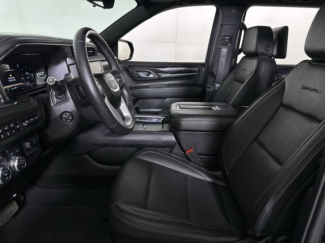 Used 2024 GMC Yukon XL Denali w/ Advanced Technology Package AWD/4WD image 20