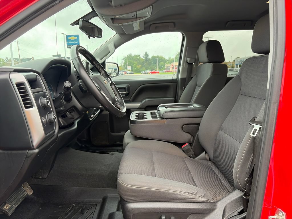 Used 2018 Chevrolet Silverado 1500 LT w/ All Star Edition AWD/4WD image 13