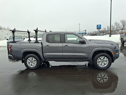 Certified 2022 Nissan Frontier SV image 8