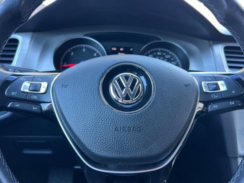 Used 2015 Volkswagen Golf TDI image 23