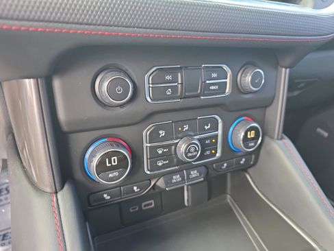 Used 2023 Chevrolet Tahoe RST RWD image 17