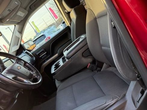 Used 2018 Chevrolet Silverado 1500 LT w/ All Star Edition image 13