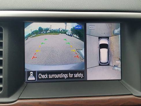 Used 2018 Nissan Pathfinder Platinum w/ Cargo Package AWD/4WD image 17
