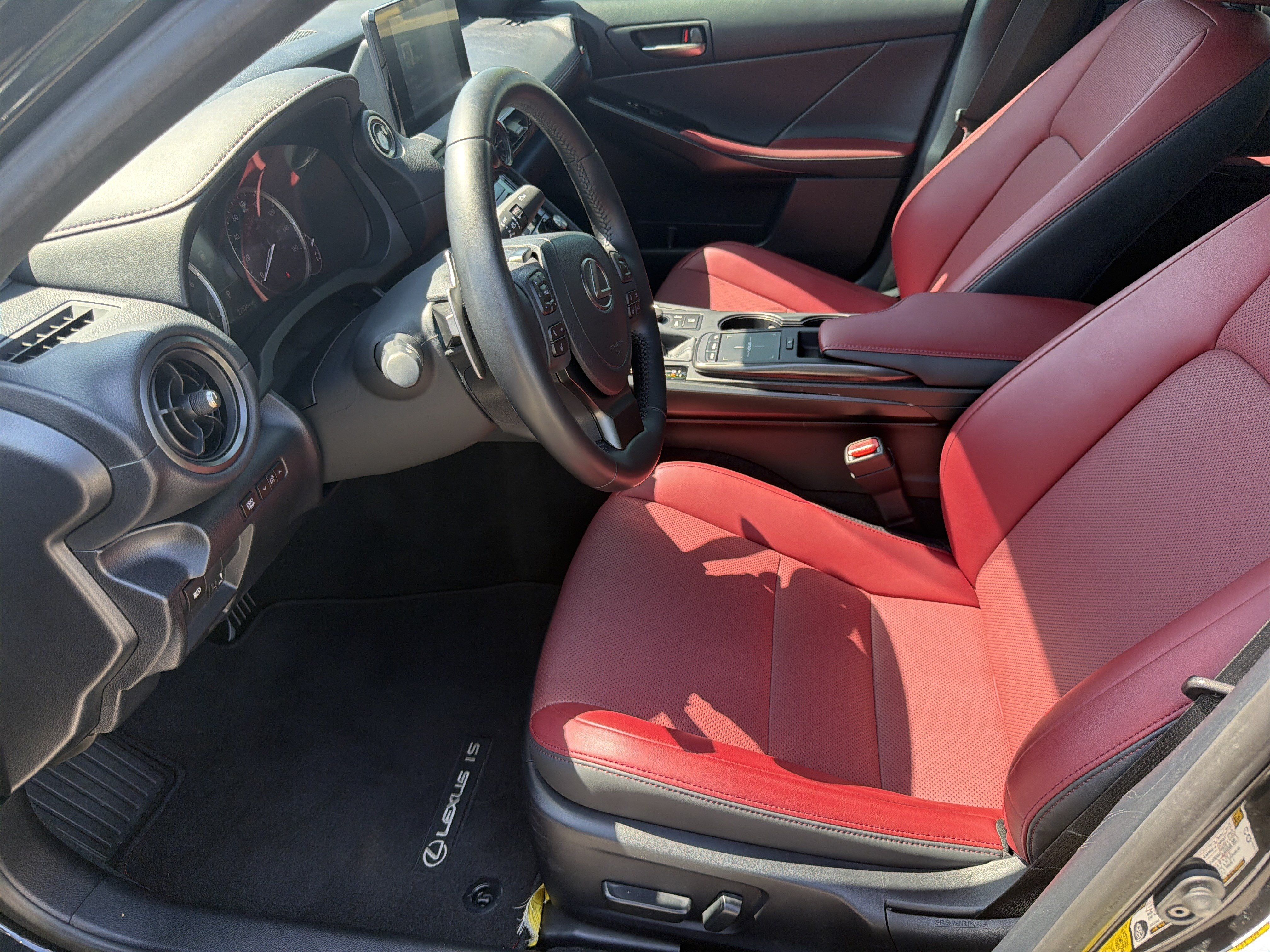 Used 2025 Lexus IS 350 F Sport RWD image 19