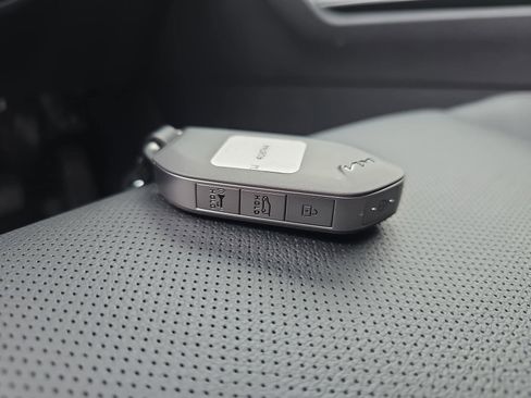 New 2026 Kia Sportage EX w/ EX Panorama Roof Package image 38