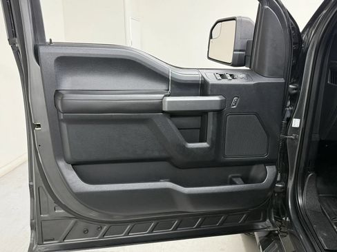 Used 2018 Ford F150 XLT w/ Equipment Group 302A Luxury AWD/4WD image 24