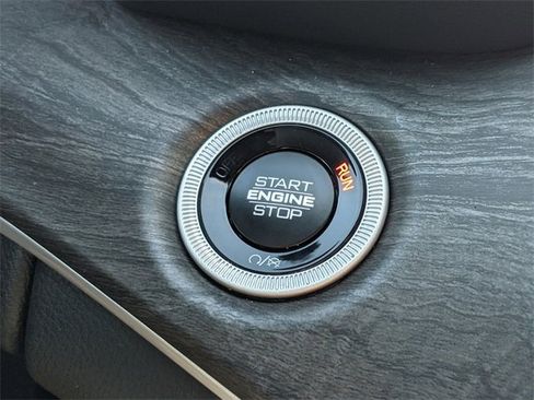 Certified 2025 Jeep Grand Cherokee L Limited w/ Luxury Tech Group II image 28