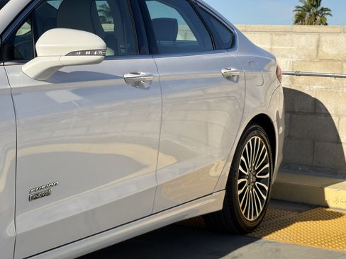 Used 2018 Ford Fusion Energi Platinum image 8