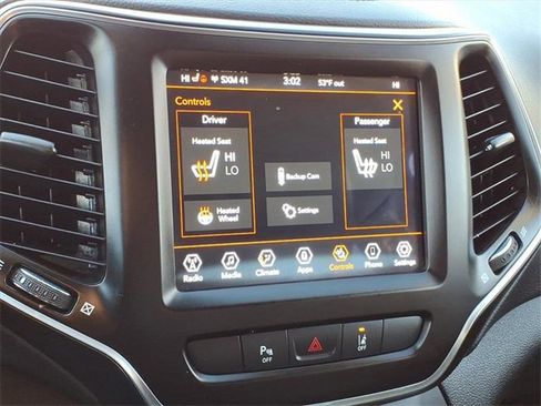 Used 2021 Jeep Cherokee Latitude Lux w/ Comfort/Convenience Group image 14