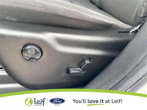 Used 2019 Jeep Grand Cherokee Laredo image 18