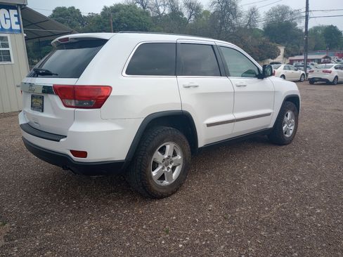 Used 2013 Jeep Grand Cherokee Laredo image 7