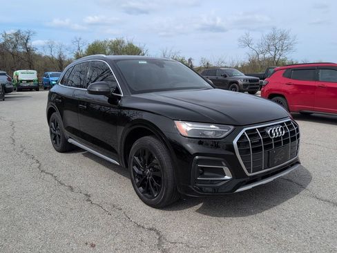 Used 2021 Audi Q5 2.0T Premium w/ Convenience Package image 1
