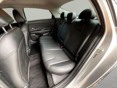 Used 2021 Hyundai Elantra Limited FWD image 20