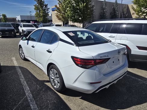 Used 2024 Nissan Sentra S FWD image 3