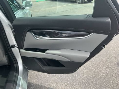 Used 2014 Cadillac XTS Luxury w/ Driver Awareness Package FWD image 15
