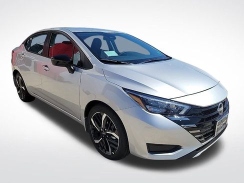 New 2025 Nissan Versa SR w/ Trunk Package image 7